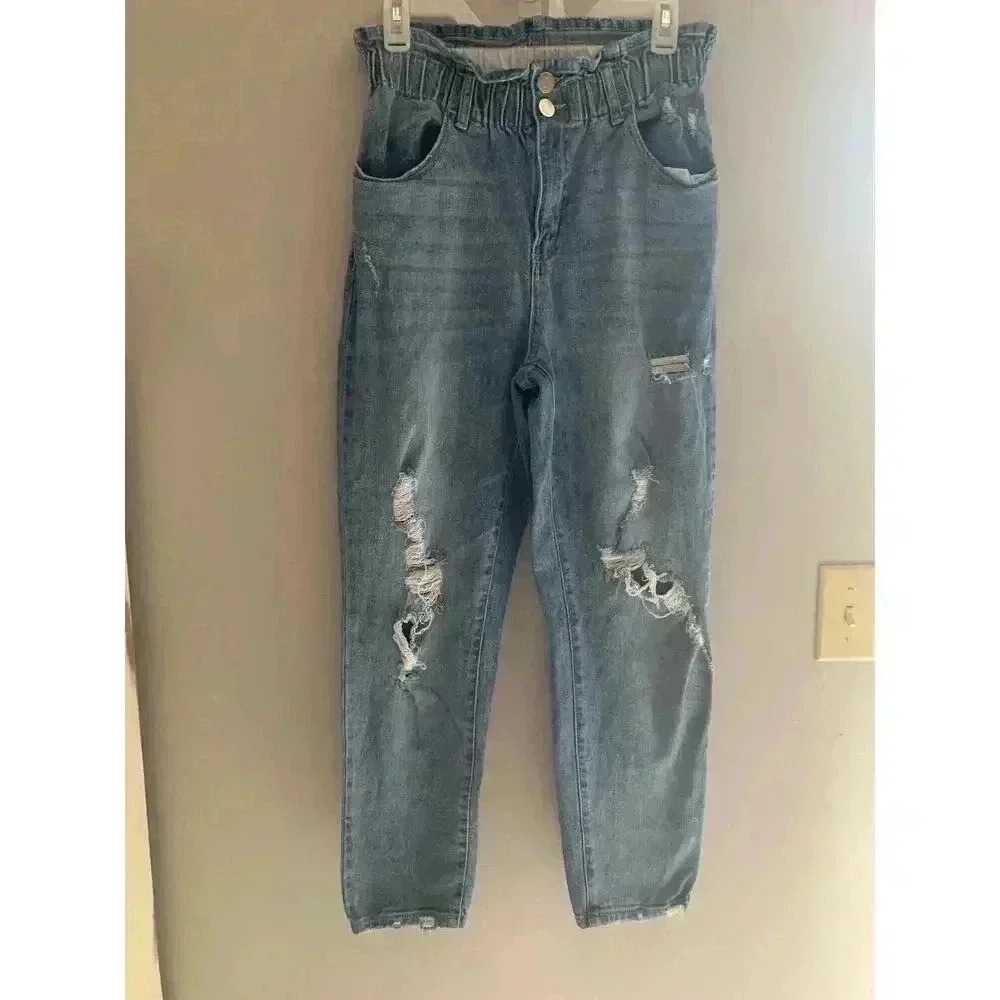 Rewind Woman's High Rise Elastic Band Mom Distressed Straight Leg Jeans Size5/27